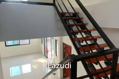 Spacious 4-Bedroom Home Near Dinosaur Market, Hua Hin