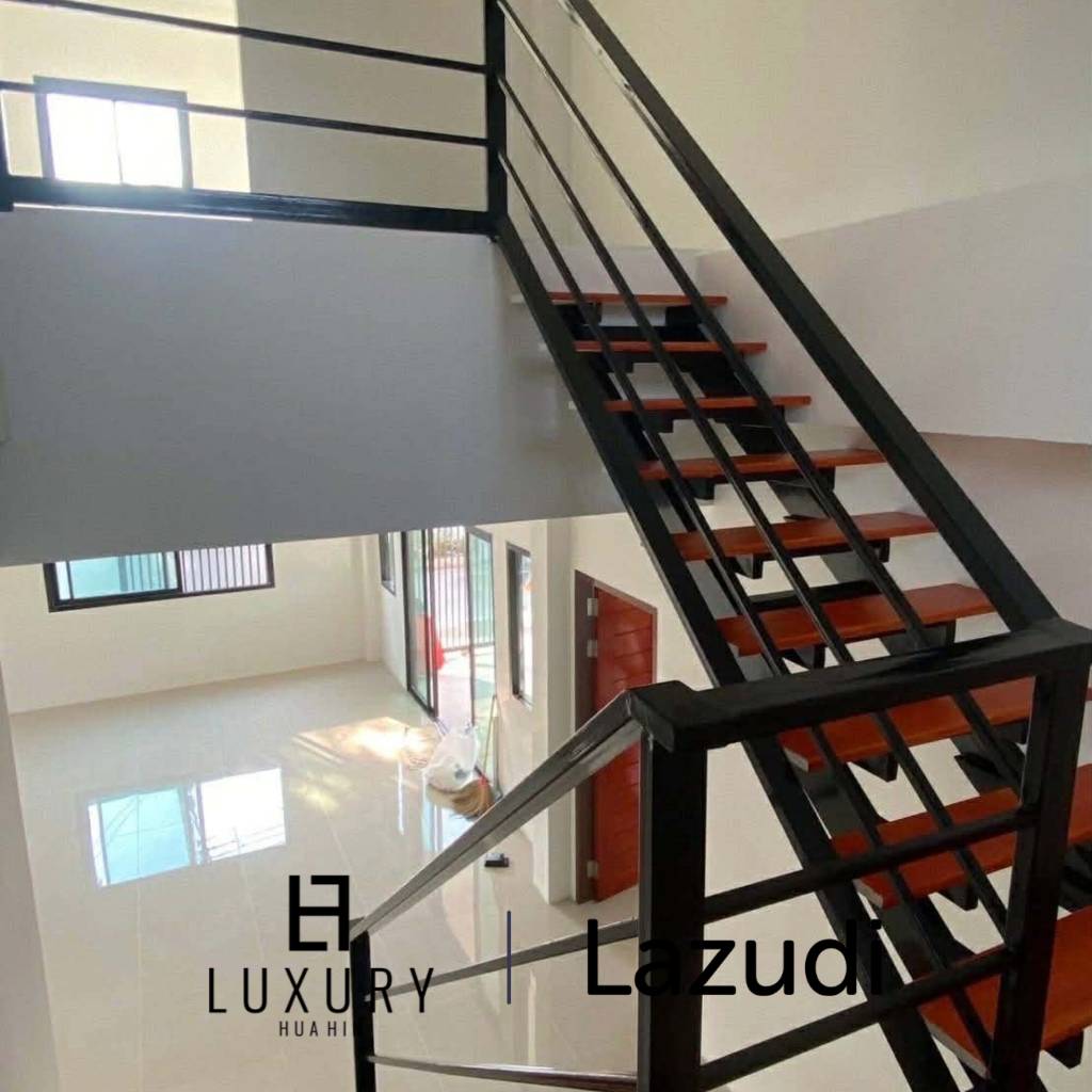 Spacious 4-Bedroom Home Near Dinosaur Market, Hua Hin