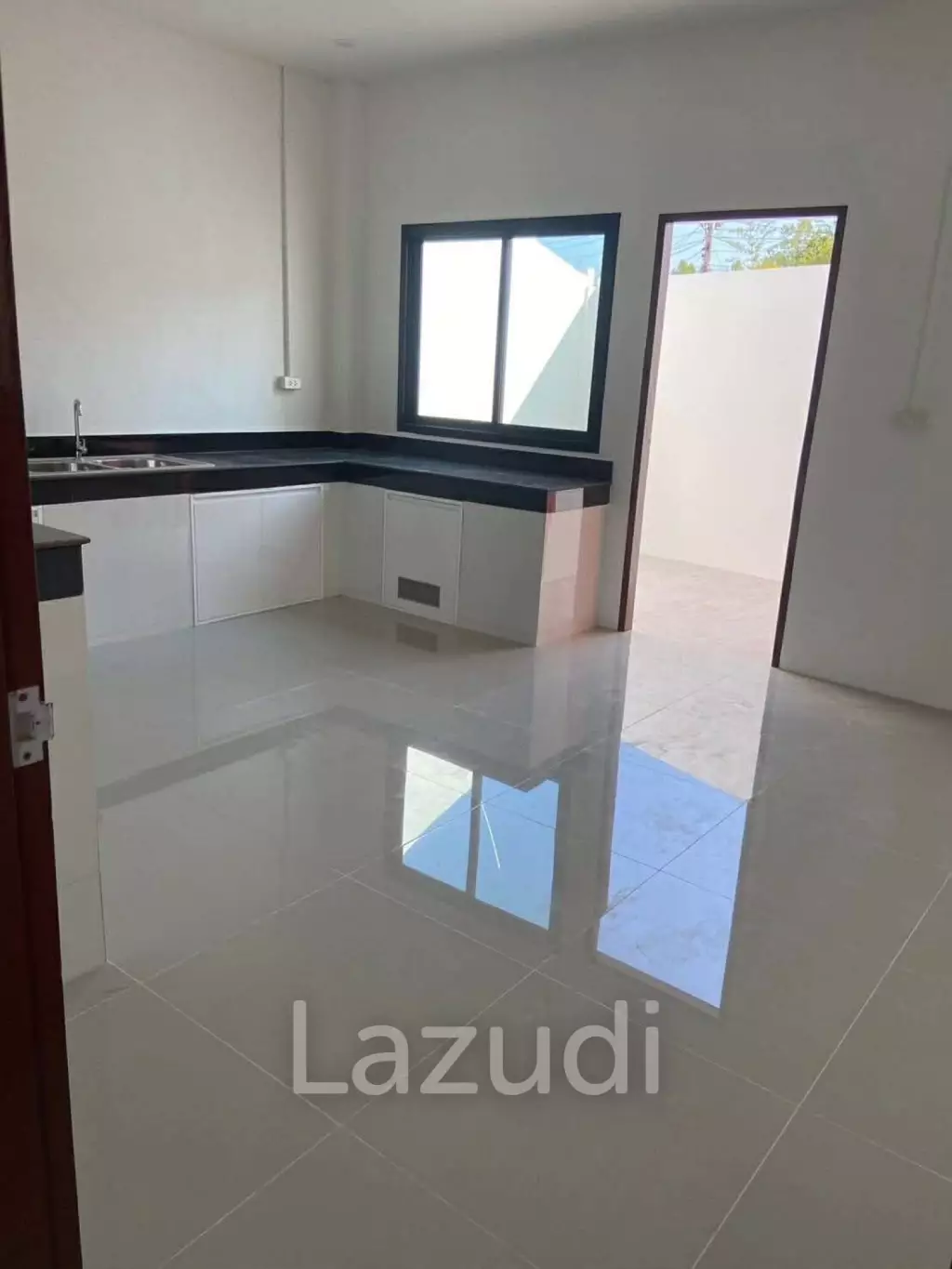 Spacious 4-Bedroom Home Near Dinosaur Market, Hua Hin