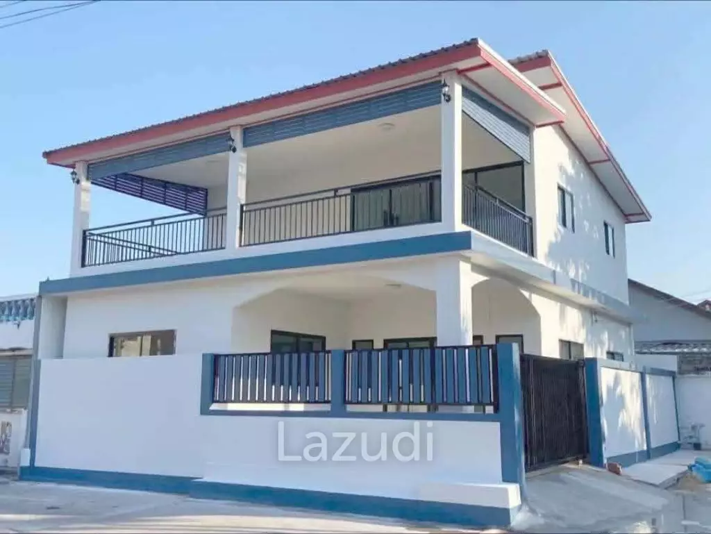Spacious 4-Bedroom Home Near Dinosaur Market, Hua Hin