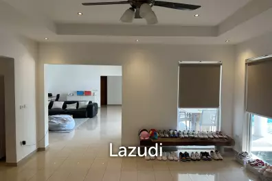 4 Beds 5 Baths 450 SQ.M. Siam Royal View Pattaya