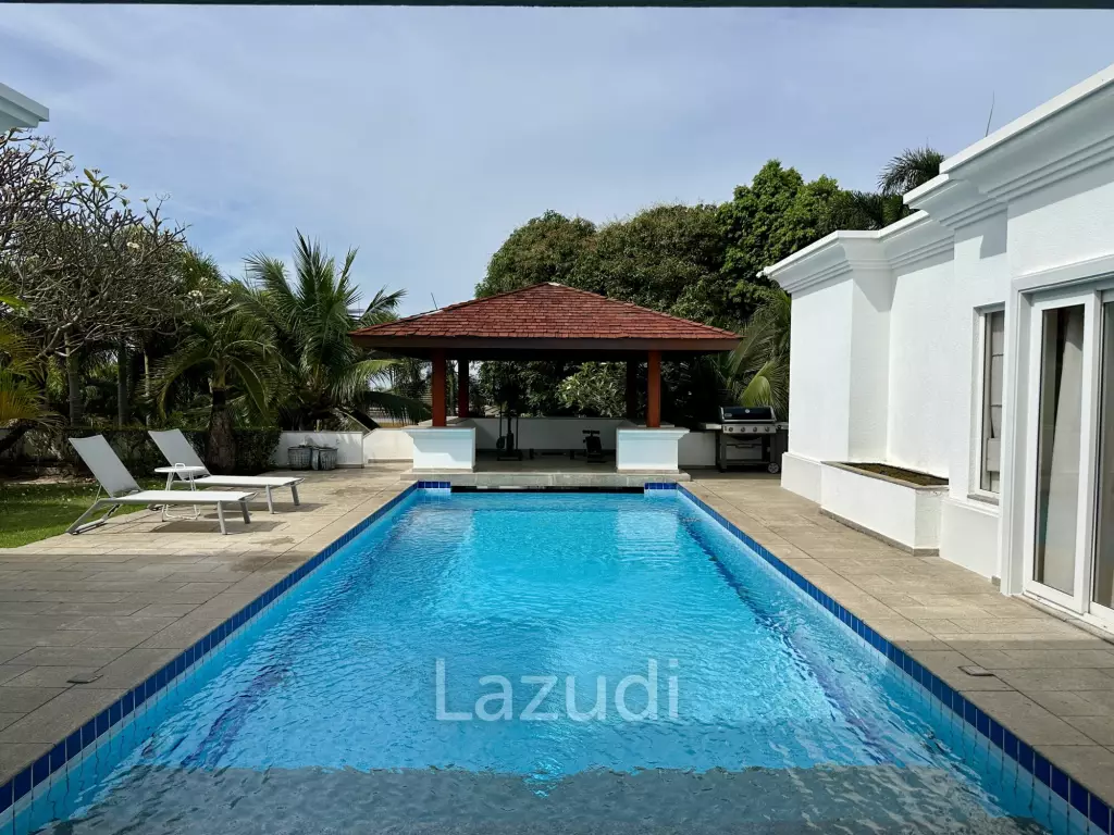 4 Beds 5 Baths 450 SQ.M. Siam Royal View Pattaya