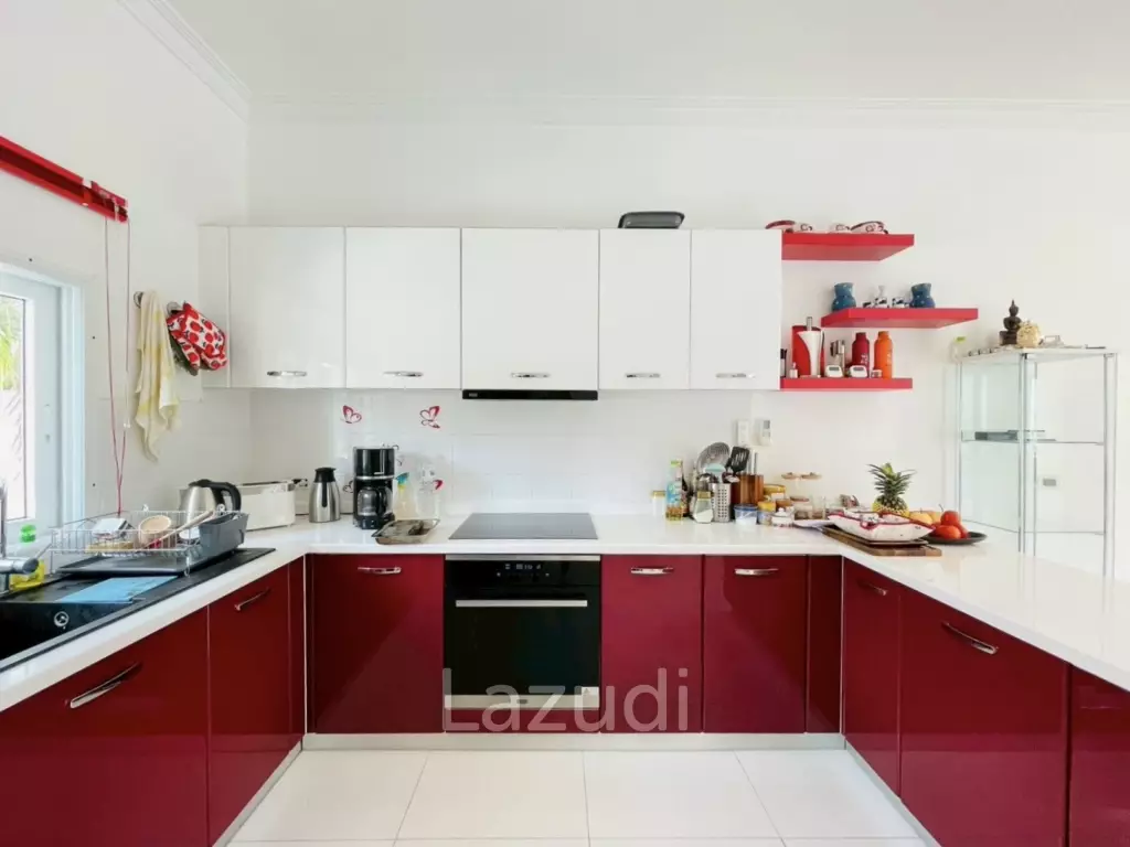 The Heights 2: 3-Bed Villa in Khao Tao