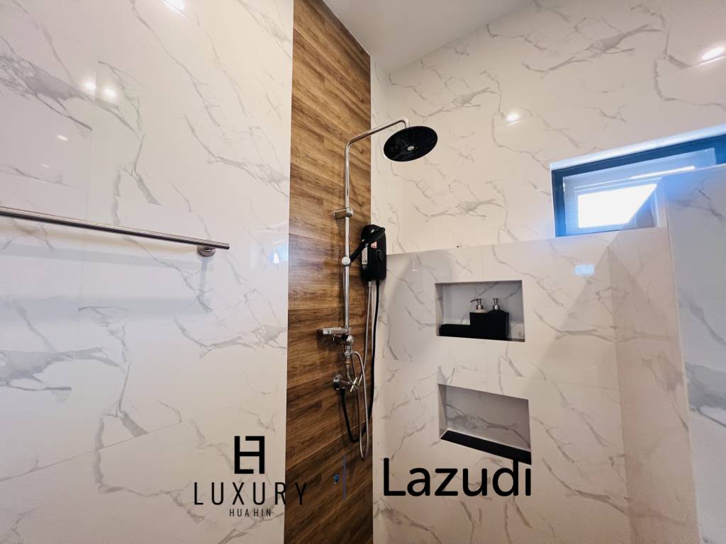 Modern 4 Bedroom Pool Villa in Thap Tai Hua Hin