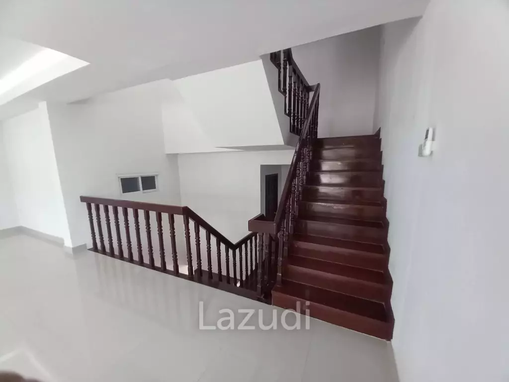 250 sqm townhouse in Khlong Tan Nuea Bangkok Leo Classic Place