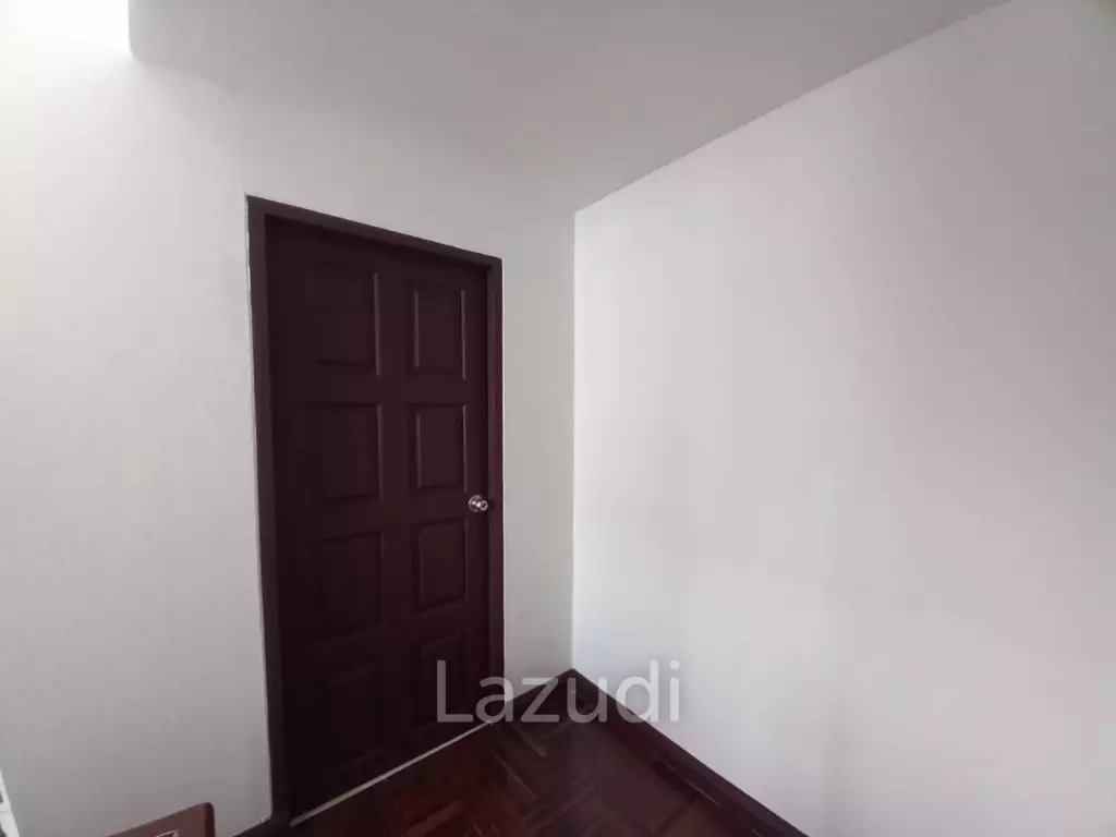 250 sqm townhouse in Khlong Tan Nuea Bangkok Leo Classic Place