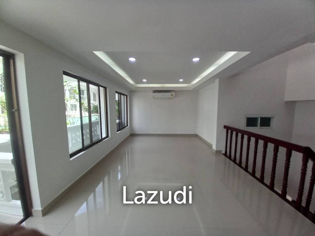 250 sqm townhouse in Khlong Tan Nuea Bangkok Leo Classic Place