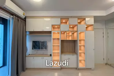 30 sqm high-floor condo Huai Khwang Bangkok Chapter One Eco