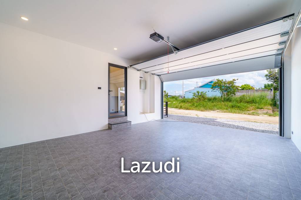 4 Beds 3 Baths 208 SQ.M. Modern Pool Villa Near Mabprachan