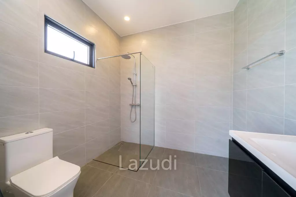 4 Beds 3 Baths 208 SQ.M. Modern Pool Villa Near Mabprachan