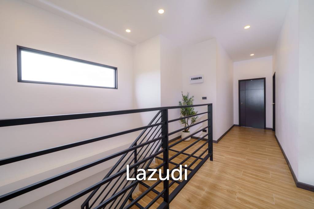 4 Beds 3 Baths 208 SQ.M. Modern Pool Villa Near Mabprachan