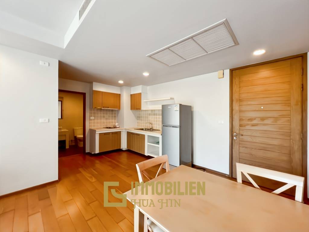 49.6 qm Wohnfläche / 3.Stock / Zentrale Lage