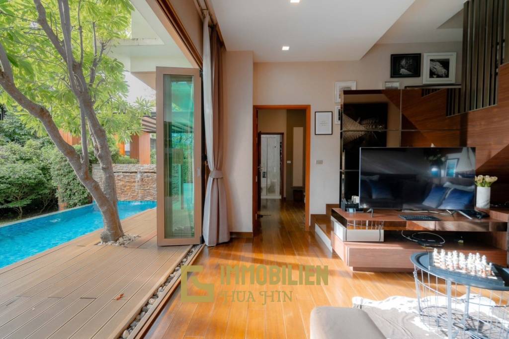 Modernes Design / 279 qm Wohnfläche / luxuriöse Bäder