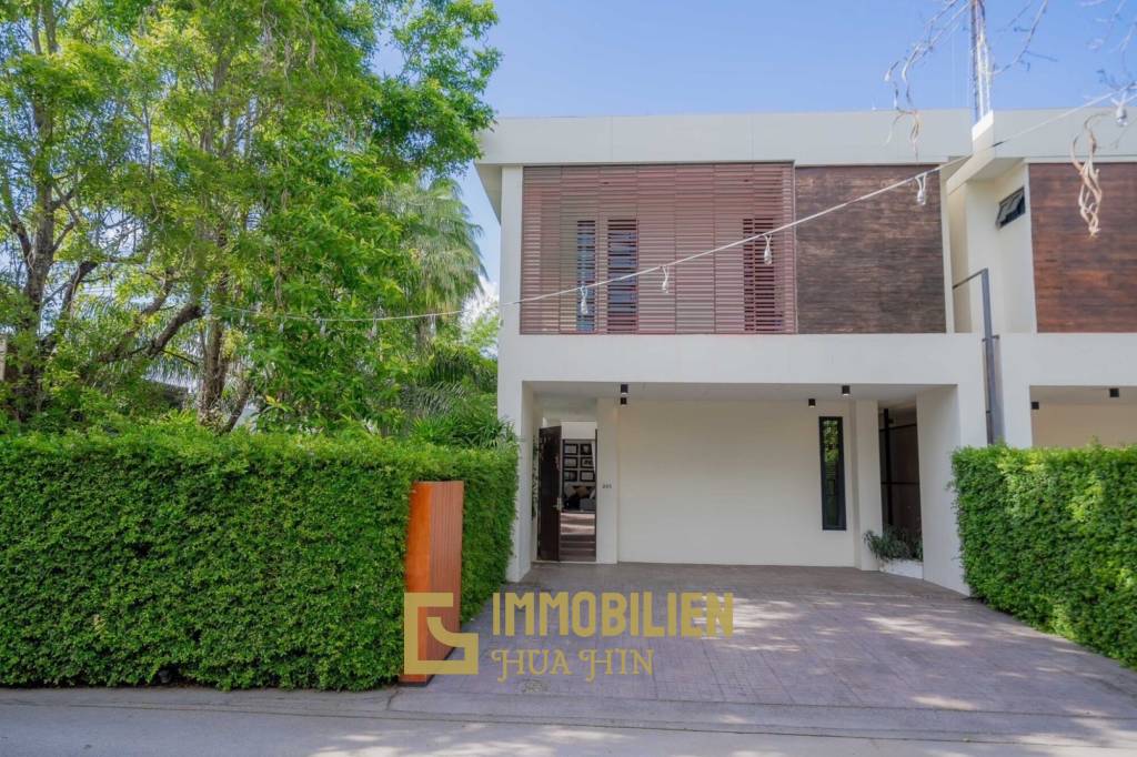 Modernes Design / 299 qm Wohnfläche / Galerie