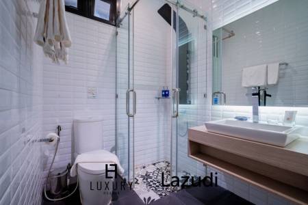 299 sqm Modern Pool Villa in Thap Tai Hua Hin