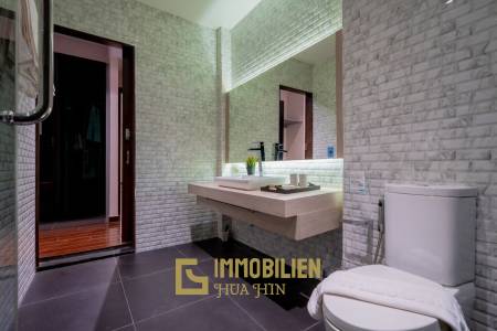 Modernes Design / 299 qm Wohnfläche / Galerie