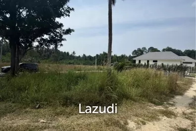FLAT LAND WITH CHANOTE – 5 MINUTES FROM THE BEACHES