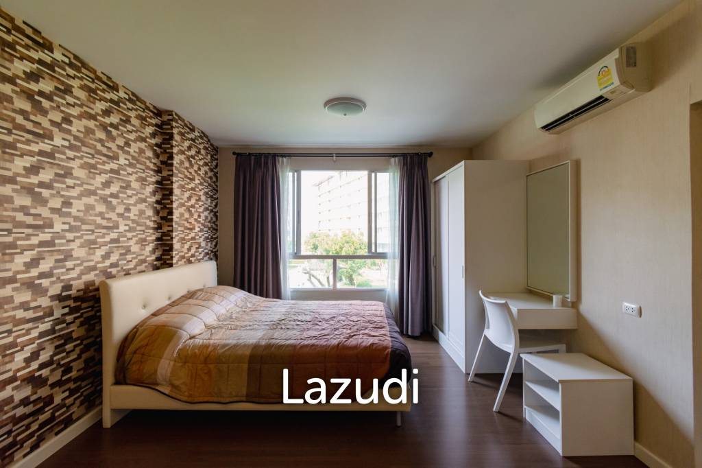 BAAN THEW LOM : Studio room with Pool view at Cha-am