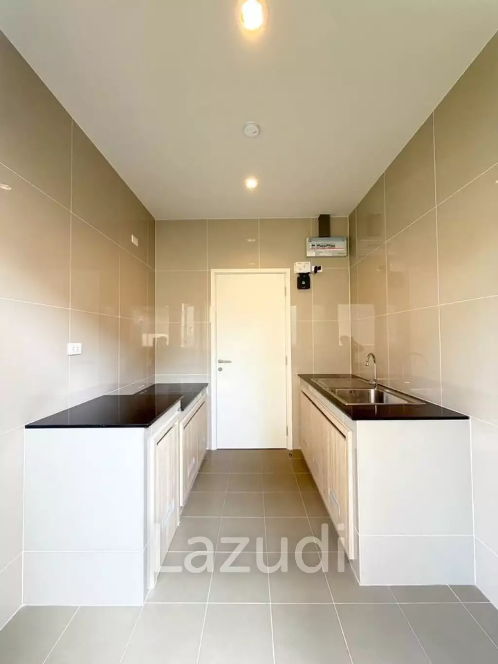 Brand New 4-Bedroom House Near BISP