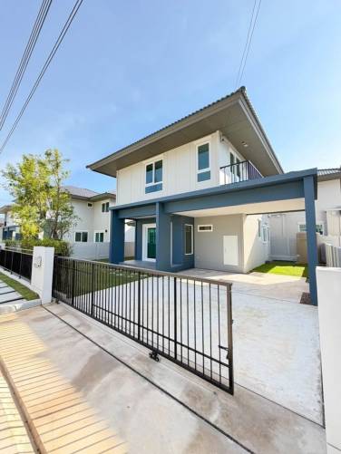 Brand New 4-Bedroom House Near BISP