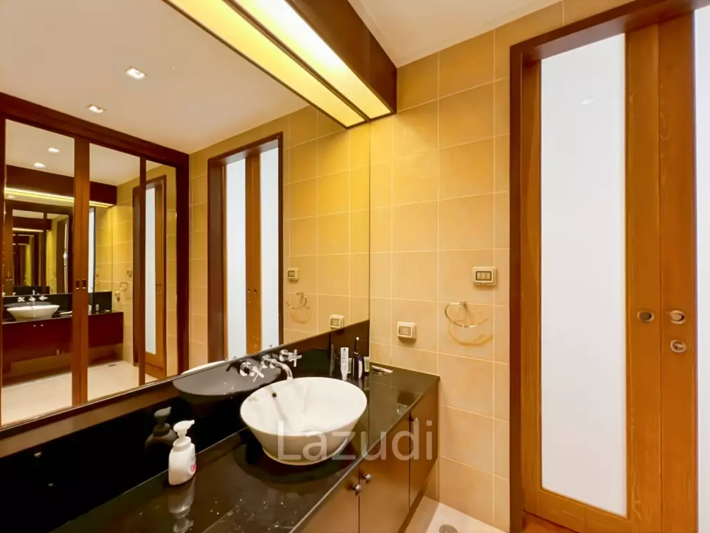 148 sqm 2 Bedroom Pool Access Condo in Hua Hin Blue Lagoon
