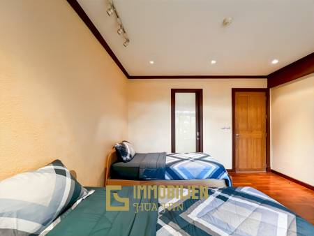 direkter Poolzugang / 148 qm Wohnfläche / 2 Schlafzimmer + 2 Badezimmer