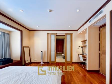 direkter Poolzugang / 148 qm Wohnfläche / 2 Schlafzimmer + 2 Badezimmer