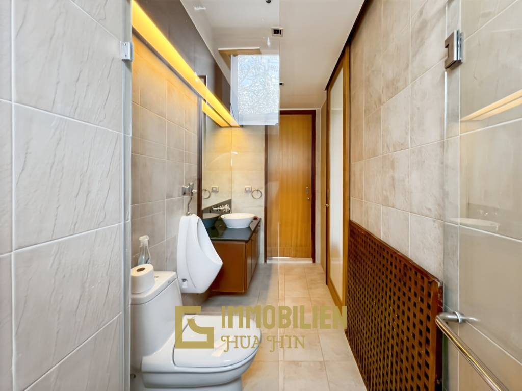 direkter Poolzugang / 148 qm Wohnfläche / 2 Schlafzimmer + 2 Badezimmer