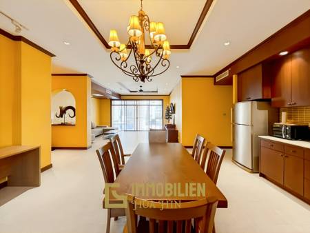 direkter Poolzugang / 148 qm Wohnfläche / 2 Schlafzimmer + 2 Badezimmer