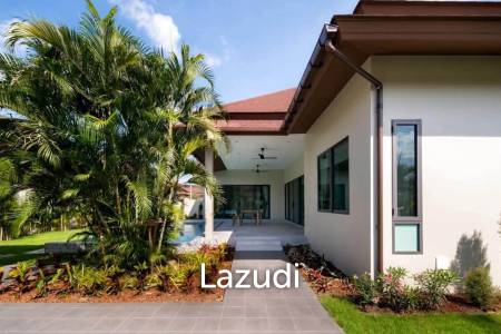 444 ตร.ม 3 เตียง 3 อาบน้ำ วิลล่า For ขาย