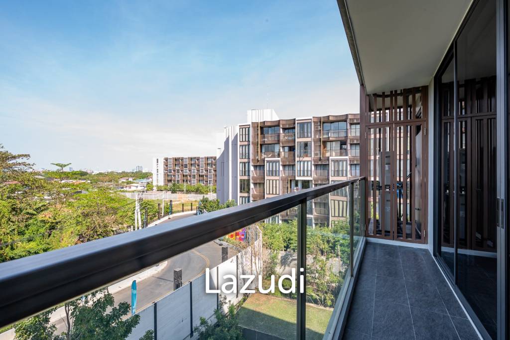 3 Bed 4 Bath Condo For Sale in Park Court Sukhumvit 77