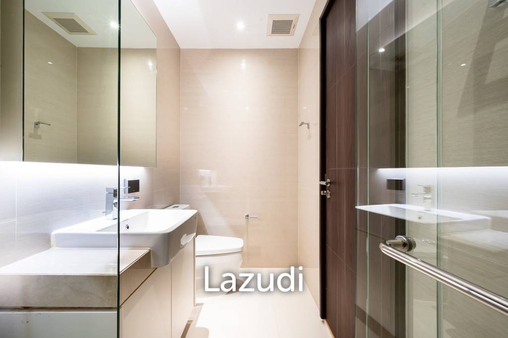 3 Bed 4 Bath Condo For Sale in Park Court Sukhumvit 77