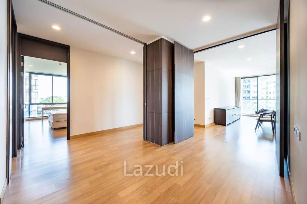 3 Bed 4 Bath Condo For Sale in Park Court Sukhumvit 77