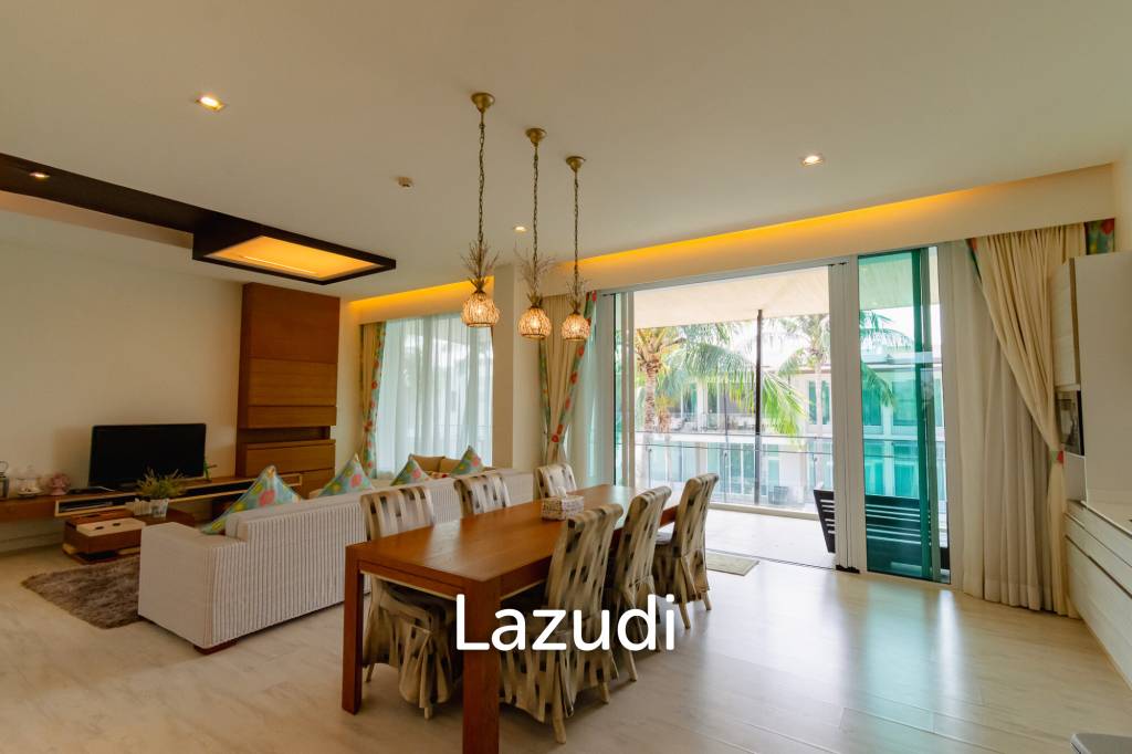 Sea-view Luxlury 3-bedroom  condominium