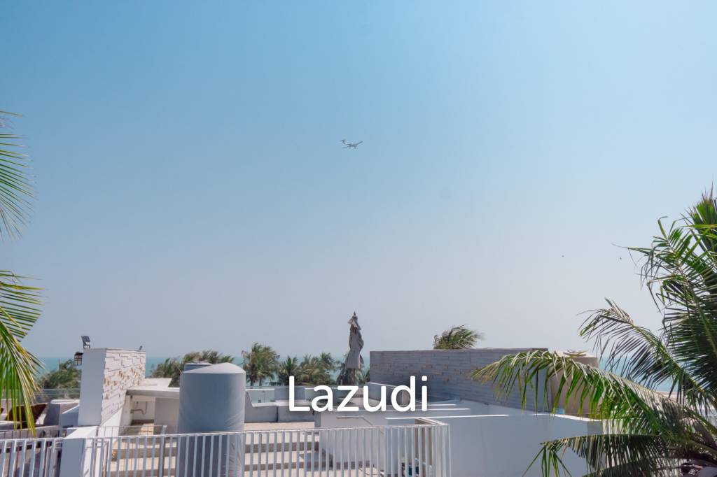 Sea-view Luxlury 3-bedroom  condominium