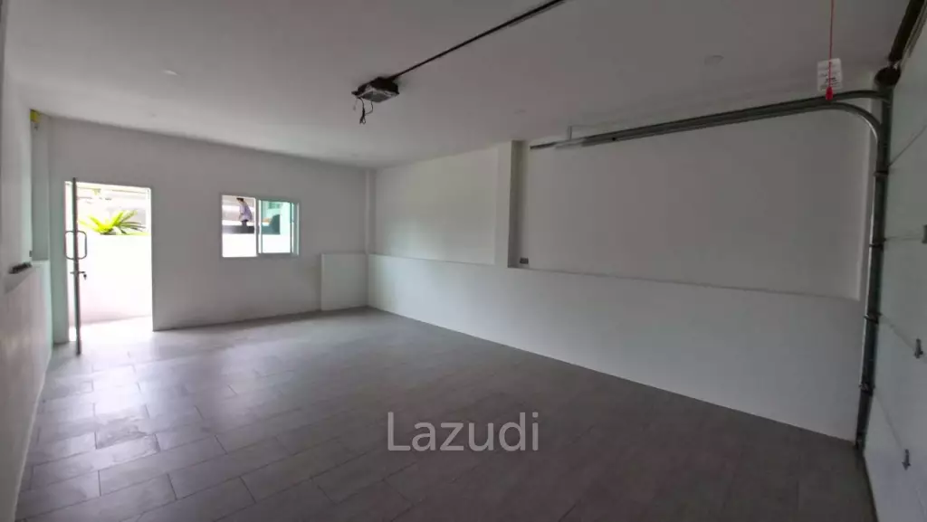 3 Bedroom 4 Bathroom 280 SQ.M. Phoenix Golf & Country Club