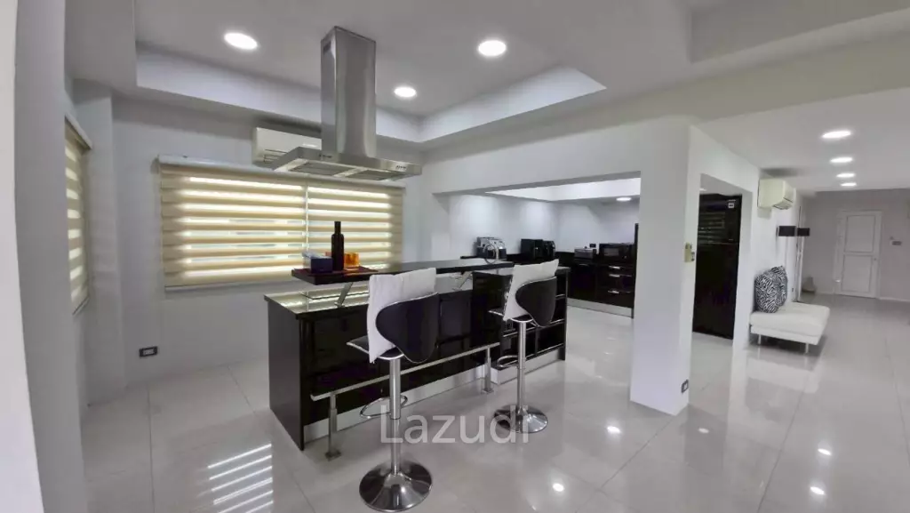 3 Bedroom 4 Bathroom 280 SQ.M. Phoenix Golf & Country Club