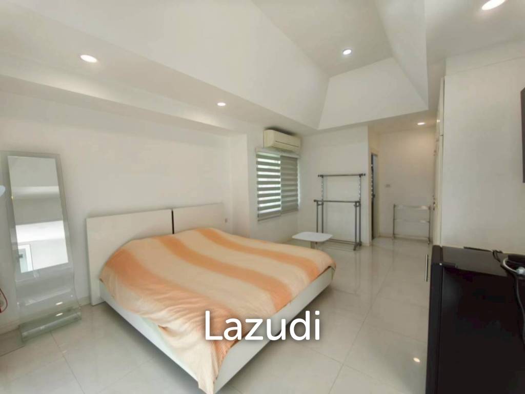 3 Bedroom 4 Bathroom 280 SQ.M. Phoenix Golf & Country Club