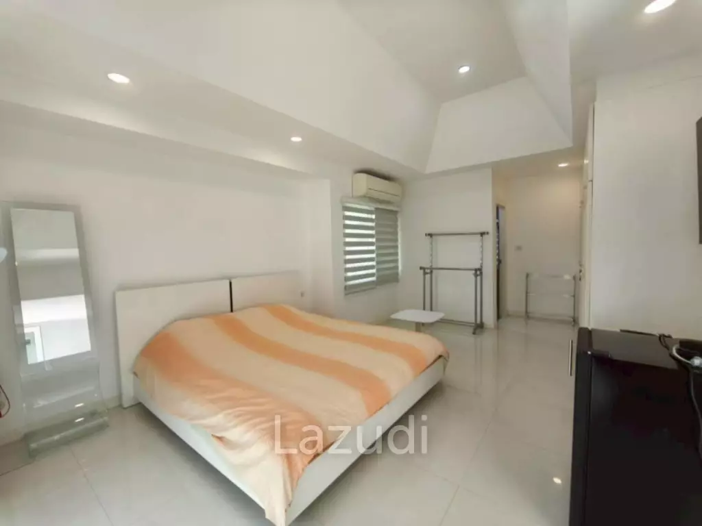 3 Bedroom 4 Bathroom 280 SQ.M. Phoenix Golf & Country Club