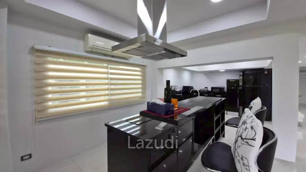 3 Bedroom 4 Bathroom 280 SQ.M. Phoenix Golf & Country Club