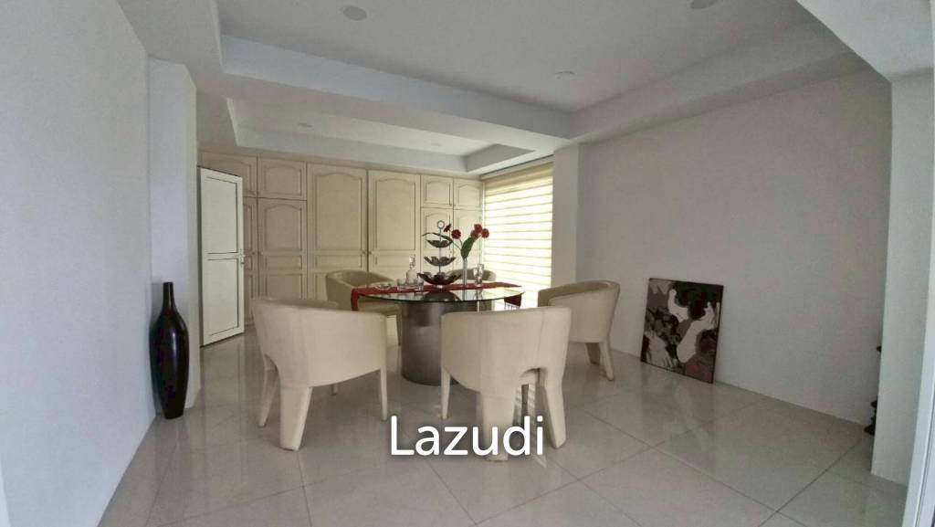 3 Bedroom 4 Bathroom 280 SQ.M. Phoenix Golf & Country Club