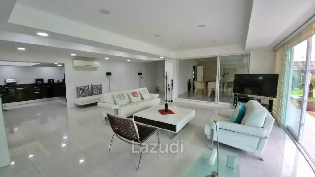 3 Bedroom 4 Bathroom 280 SQ.M. Phoenix Golf & Country Club