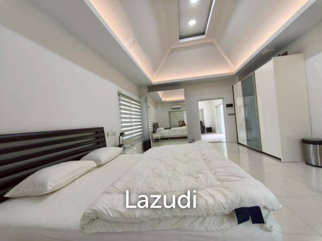 3 Bedroom 4 Bathroom 280 SQ.M. Phoenix Golf & Country Club