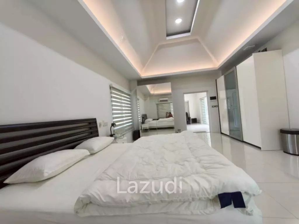 3 Bedroom 4 Bathroom 280 SQ.M. Phoenix Golf & Country Club