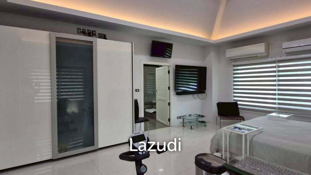 3 Bedroom 4 Bathroom 280 SQ.M. Phoenix Golf & Country Club