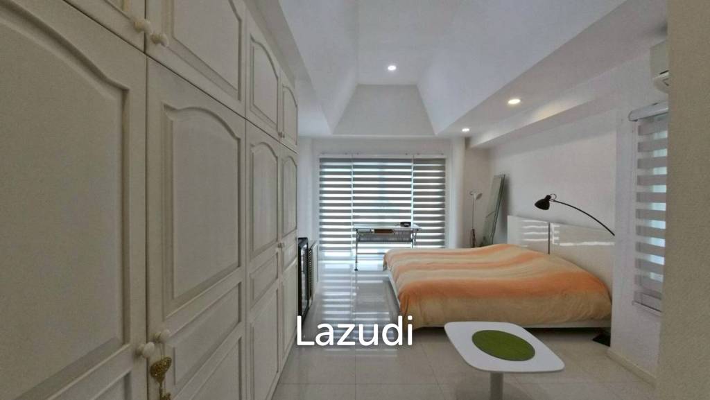 3 Bedroom 4 Bathroom 280 SQ.M. Phoenix Golf & Country Club