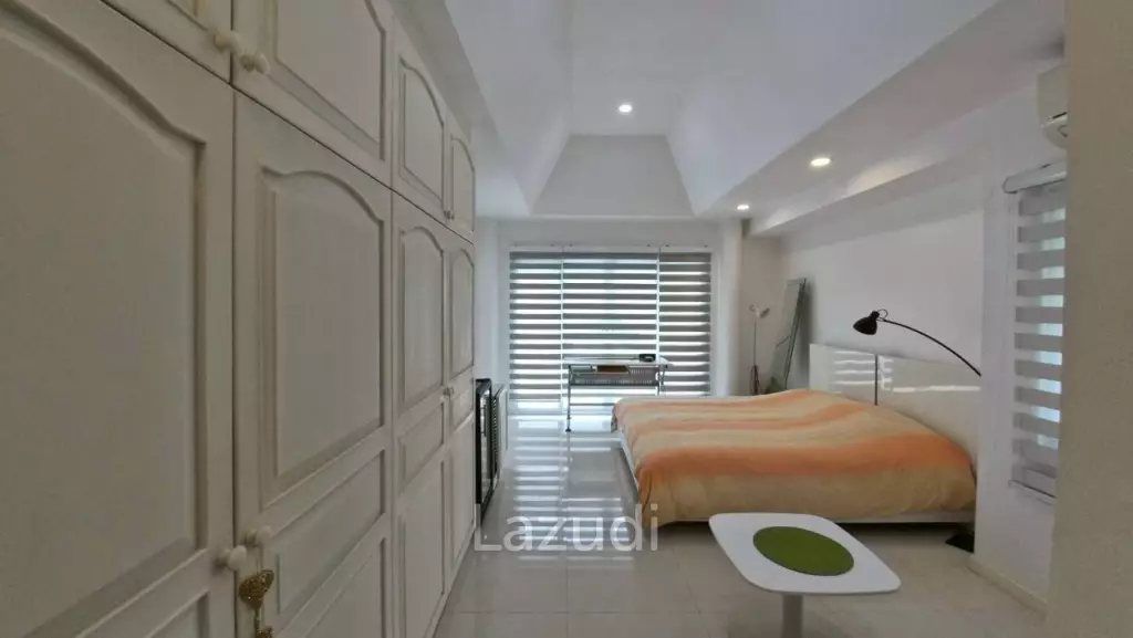 3 Bedroom 4 Bathroom 280 SQ.M. Phoenix Golf & Country Club