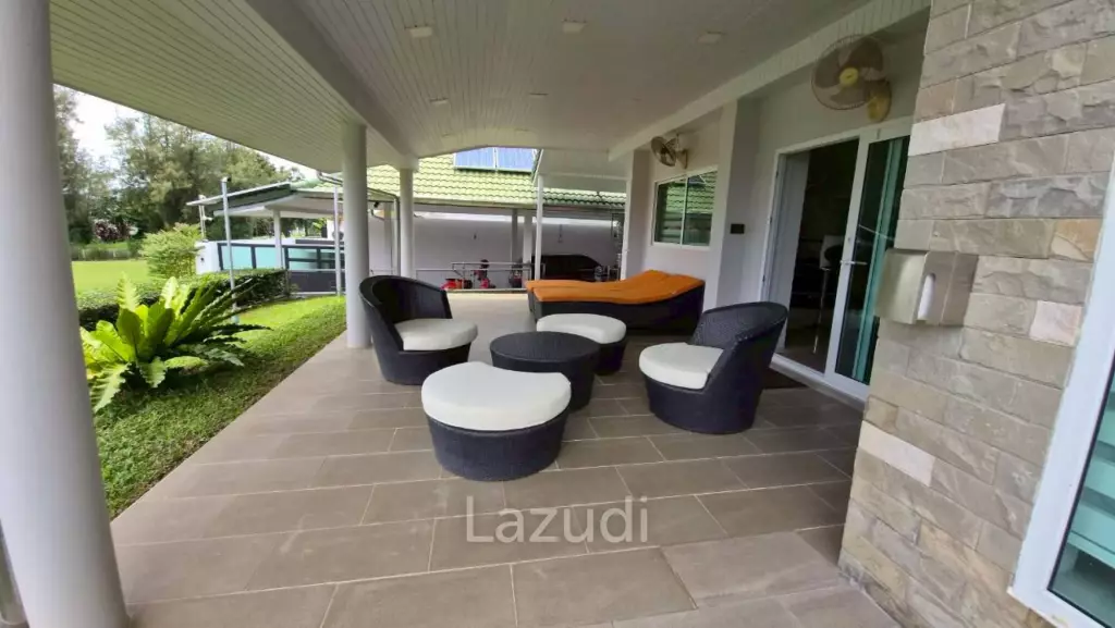 3 Bedroom 4 Bathroom 280 SQ.M. Phoenix Golf & Country Club