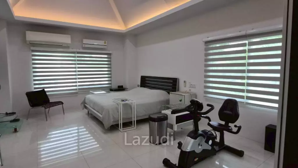 3 Bedroom 4 Bathroom 280 SQ.M. Phoenix Golf & Country Club