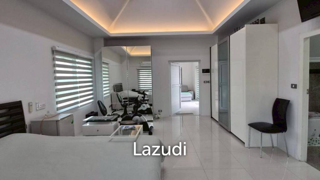3 Bedroom 4 Bathroom 280 SQ.M. Phoenix Golf & Country Club